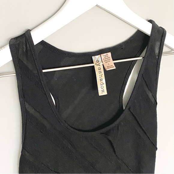 Eyeshadow Black Diagonal Ruffle Racerback Tank Top - Picture 4 of 7